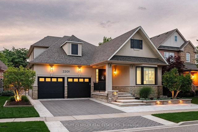 2201 Rochester Circle