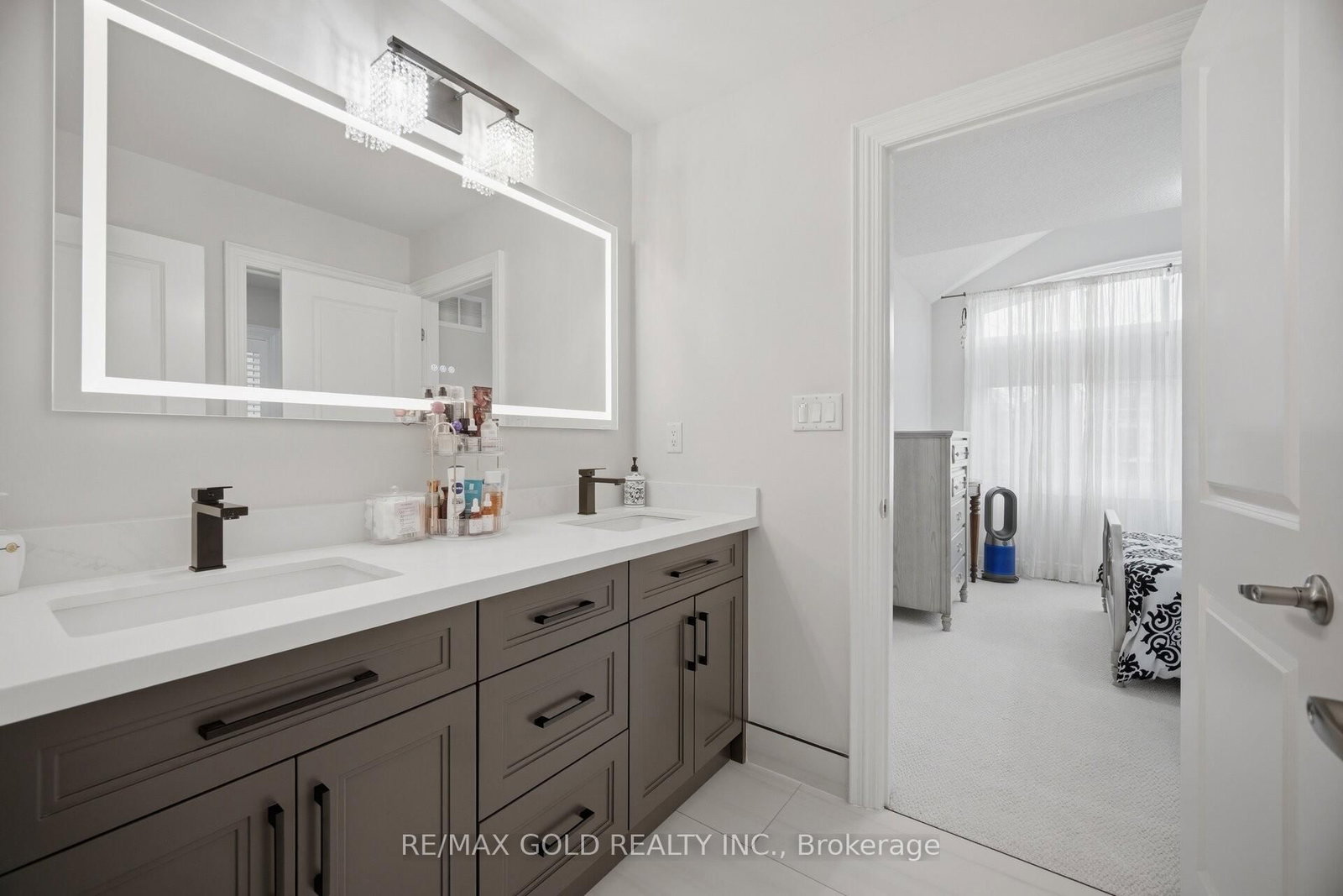 Detached House for sale at 43 Decorso Drive, Brampton, Ontario, L6P 3Y3 - Bram East - MLS: W12965094