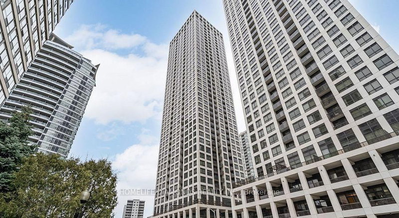 home for lease on 2404-30 ELM Drive