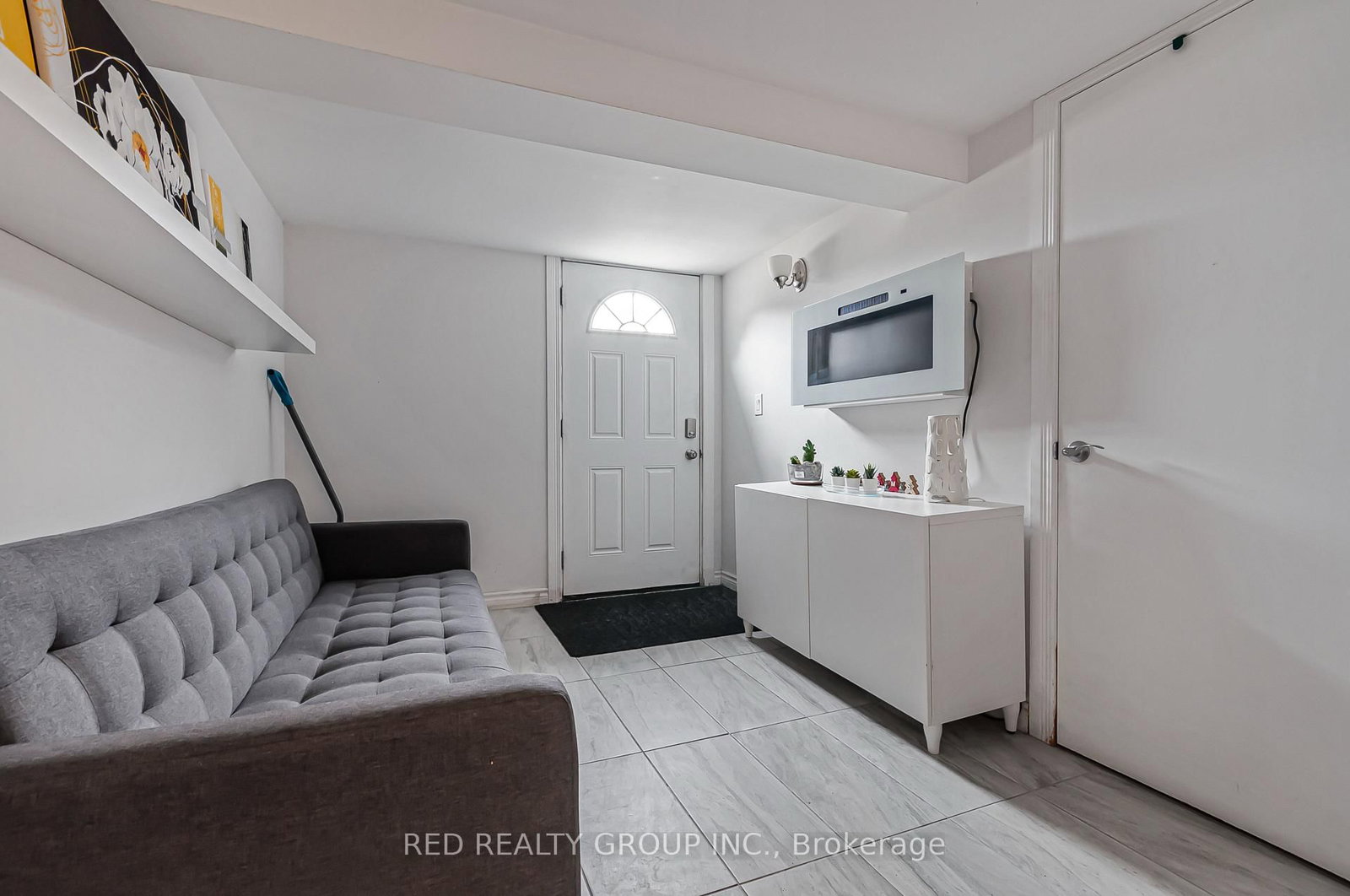 Detached House for sale at 81 Grovedale Avenue, Toronto, Ontario, M6L 1Y8 - Maple Leaf - MLS: W12965178