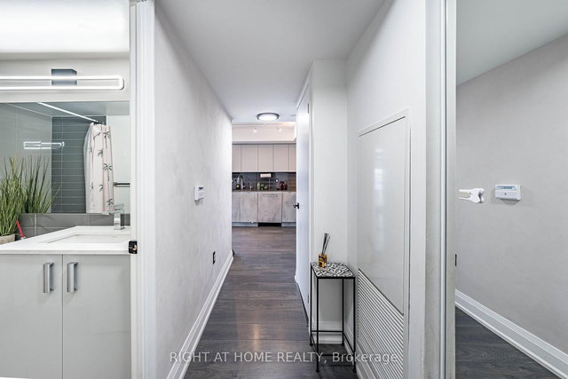 1309 - 30 gibbs Road