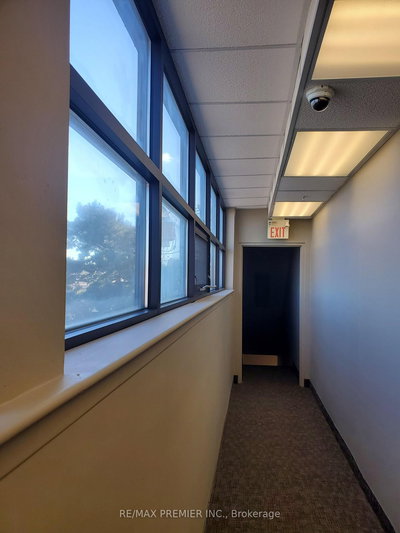 3 - 54 Samor Rd | Toronto | Image