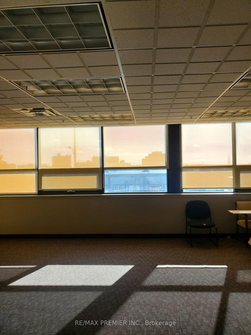 3 - 54 Samor Rd, Toronto, M6A 1J6 | Image 3