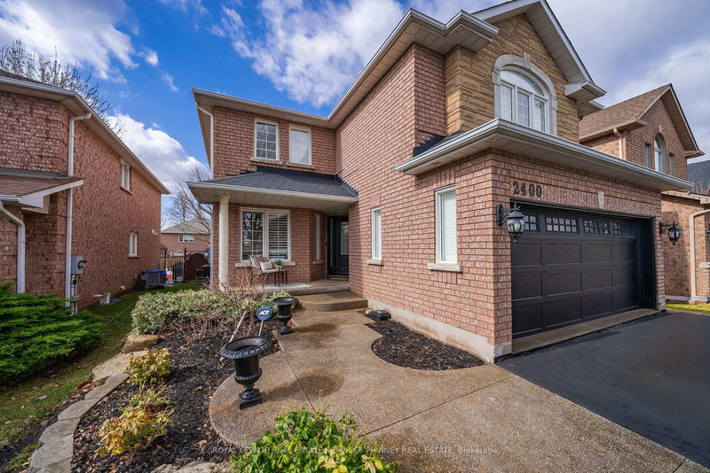 2400 Eden Valley Dr, Oakville, L6H 6K9 | Image 2