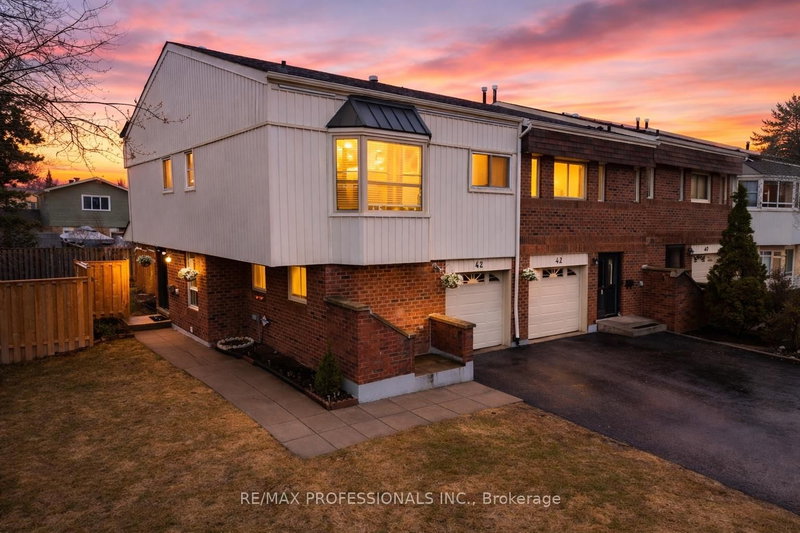 Th42 - 6520 Corfu Rd, Mississauga, L5N 3B4 | Image 2