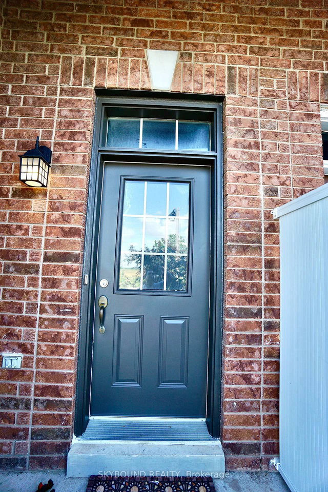 2461 Adamvale Crescent