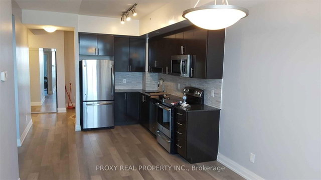 1404 - 1 De Boers Drive