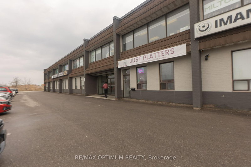 213 - 50 Steeles Ave E, Milton, L9T 4W9 | Image 3