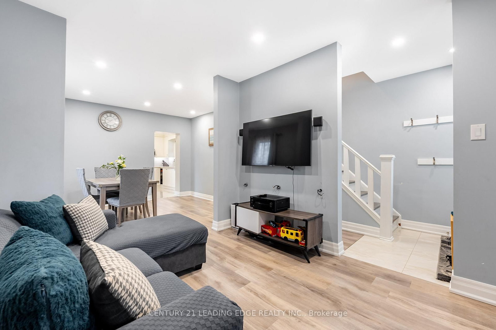 Detached House for sale at 38 Goldwin Avenue, Toronto, Ontario, M6M 2C4 - Mount Dennis - MLS: W12966106