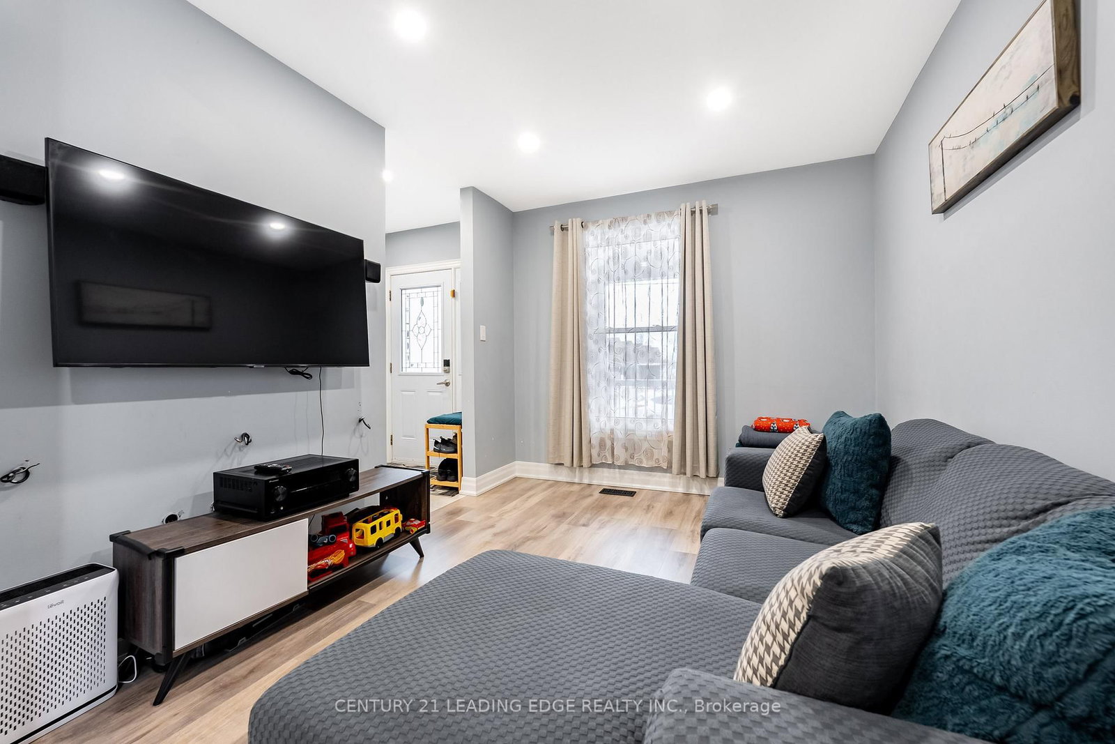 Detached House for sale at 38 Goldwin Avenue, Toronto, Ontario, M6M 2C4 - Mount Dennis - MLS: W12966106