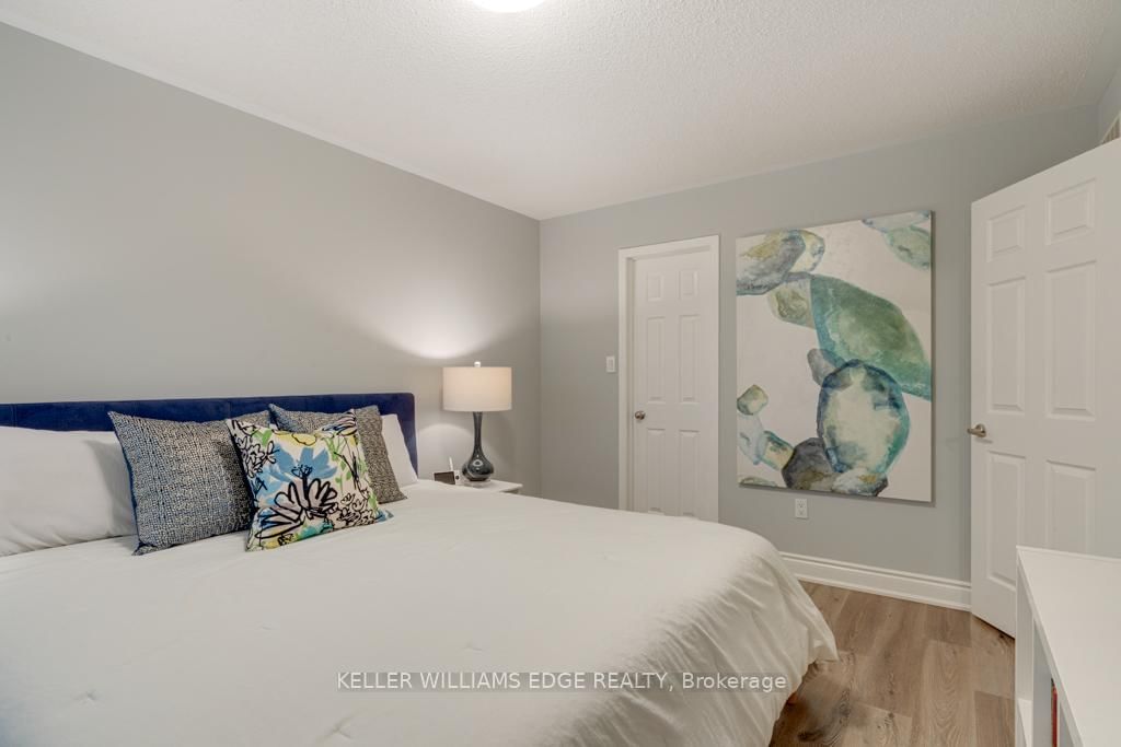 Townhouse for sale at 649 Frank Place, Milton, Ontario, L9T 0P8 - Harrison - MLS: W12966130