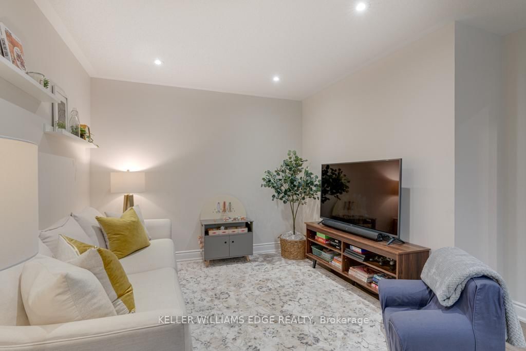 Townhouse for sale at 649 Frank Place, Milton, Ontario, L9T 0P8 - Harrison - MLS: W12966130