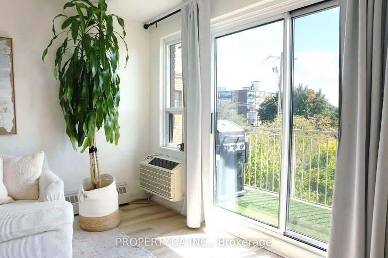 303 - 60 Gulliver Rd, Toronto, M6M 2M6 | Image 3