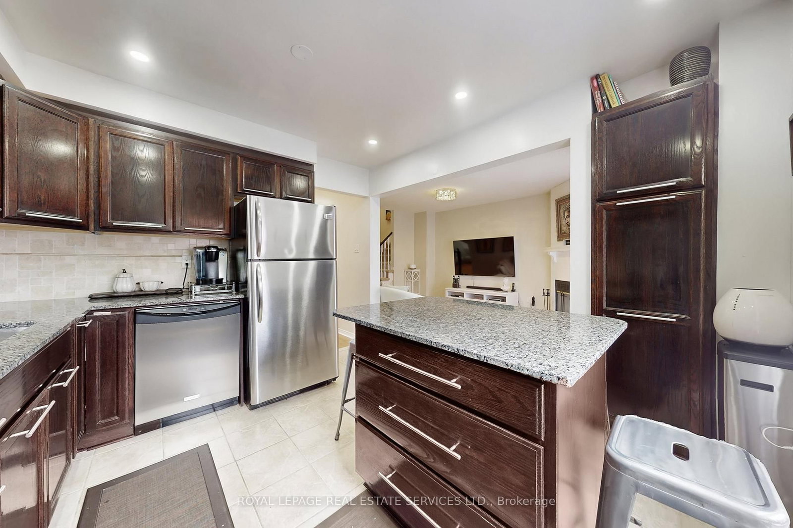 Detached House for sale at 47 Hood Crescent, Brampton, Ontario, L6Y 4S7 - Fletcher's West - MLS: W12966780