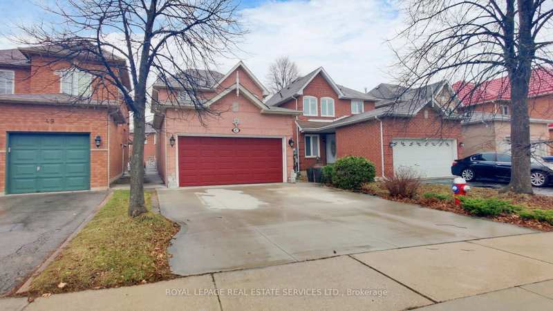 47 Hood Cres, Brampton, L6Y 4S7 | Image 2