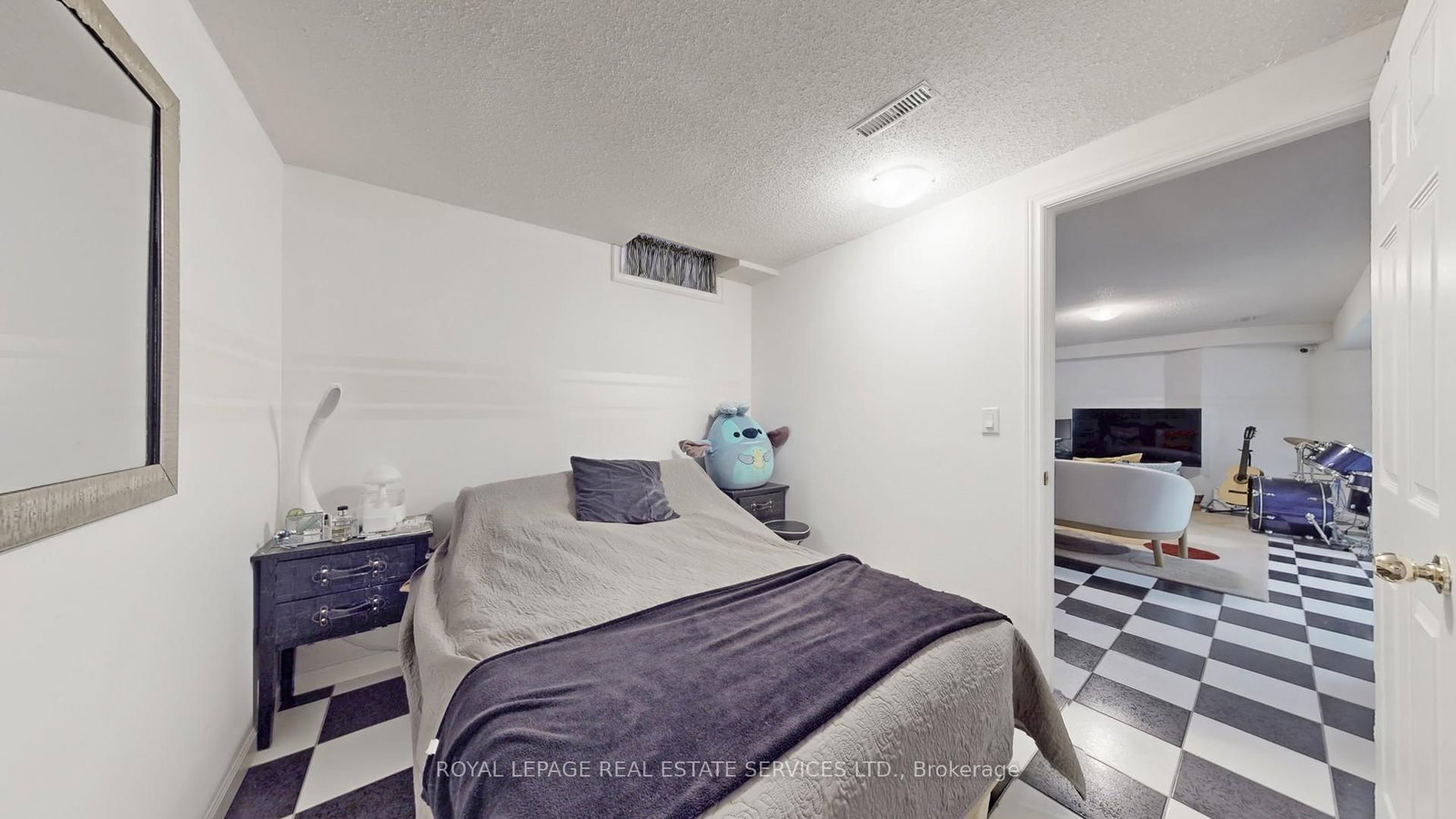 Detached House for sale at 47 Hood Crescent, Brampton, Ontario, L6Y 4S7 - Fletcher's West - MLS: W12966780