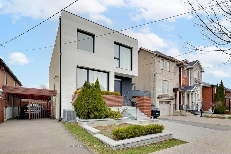 976 Glencairn Ave, Toronto, M6B 2A9 | Image 2