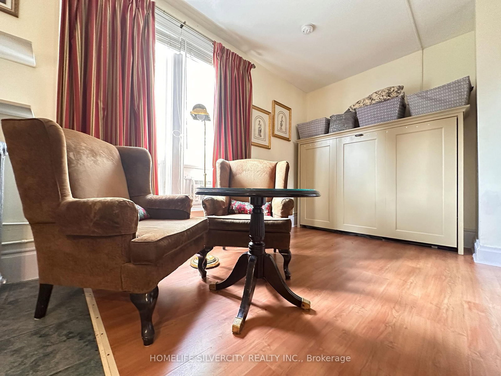 50 Nelson Street W, Unit 4 - Photo 16