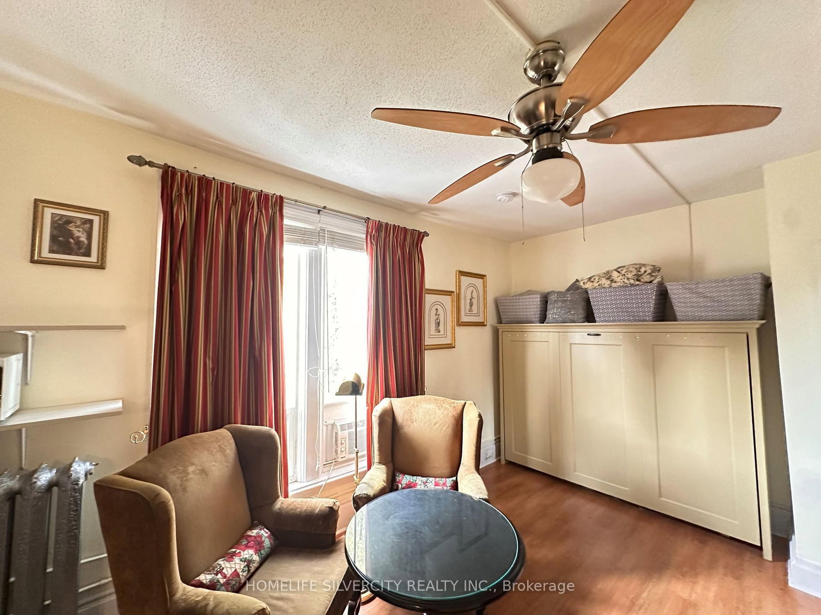 50 Nelson Street W, Unit 4 - Photo 17