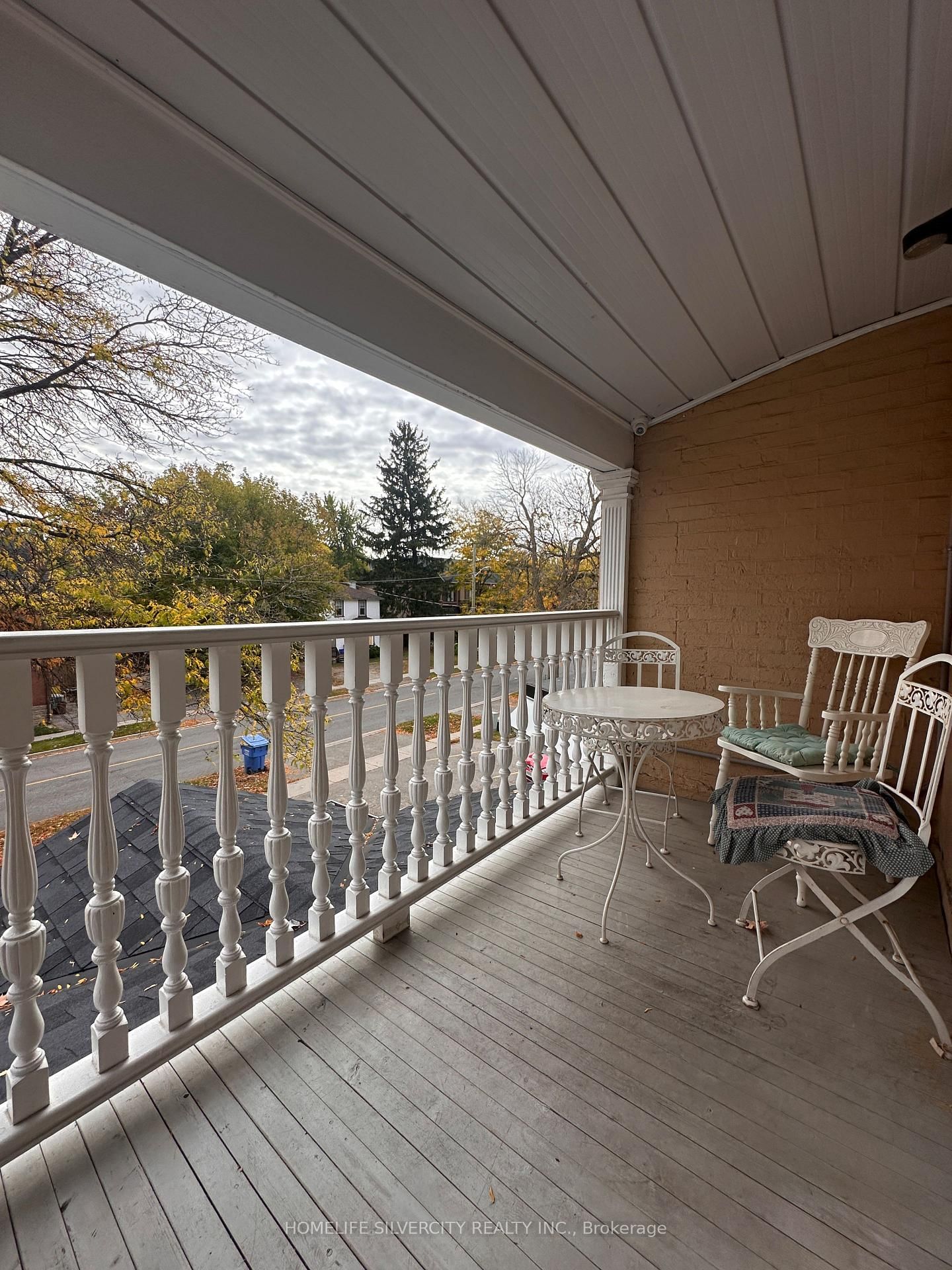 50 Nelson Street W, Unit 4 - Photo 22