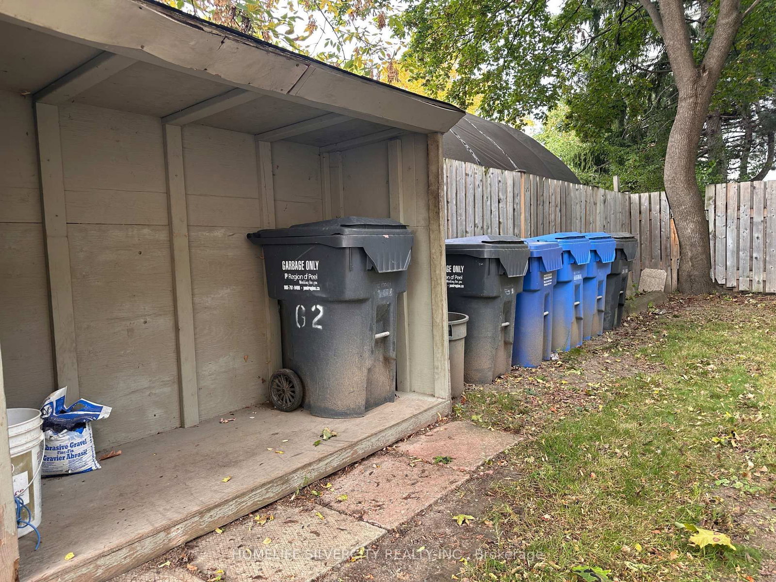 50 Nelson Street W, Unit 4 - Photo 24