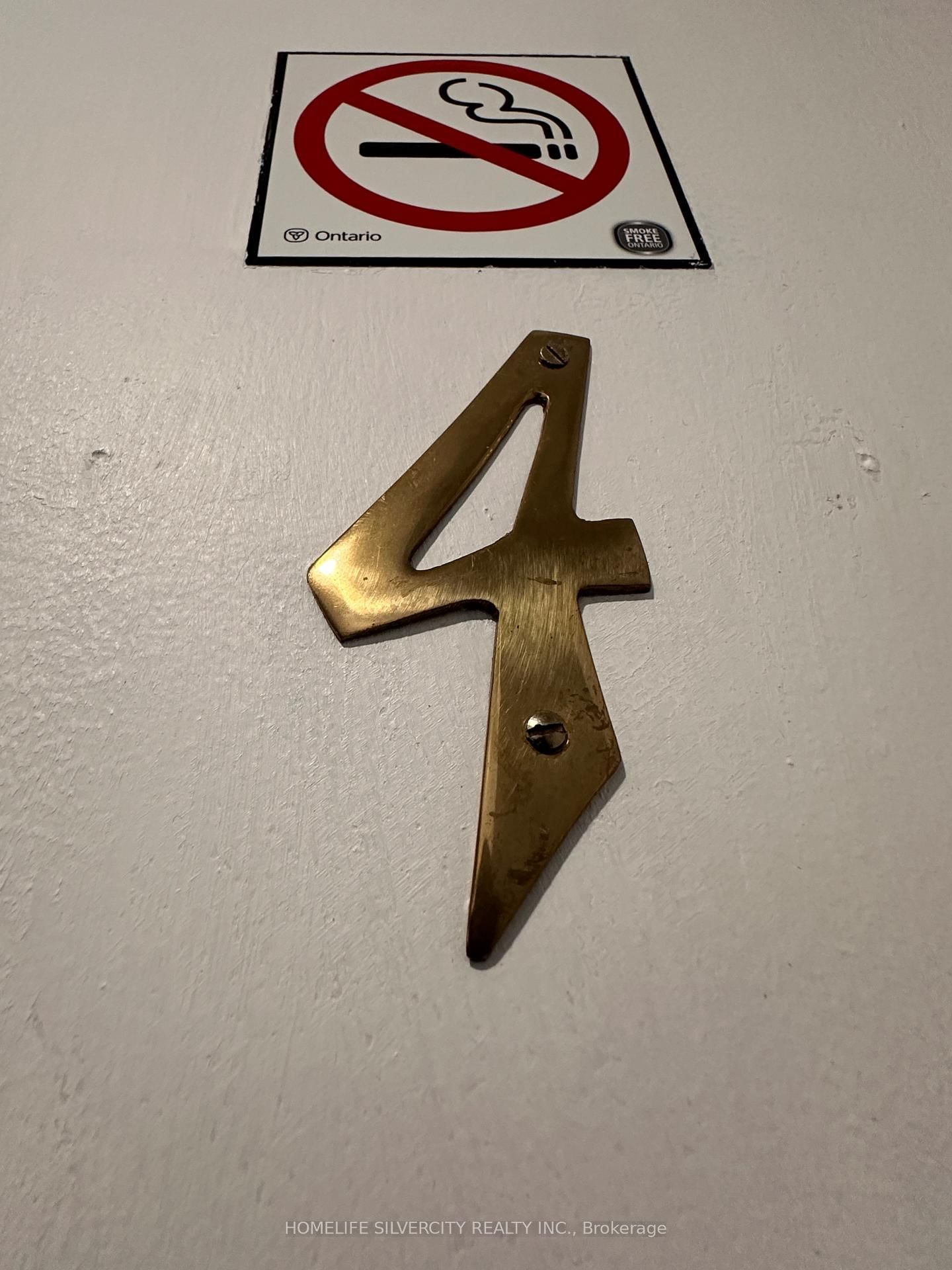 50 Nelson Street W, Unit 4 - Photo 4