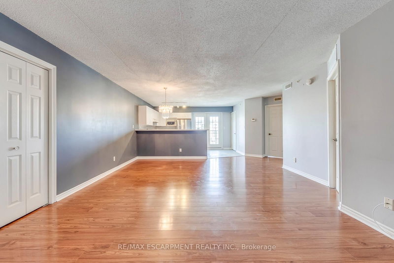 302 - 1411 Walkers Line, Burlington, L7M 4P5 | Image 3