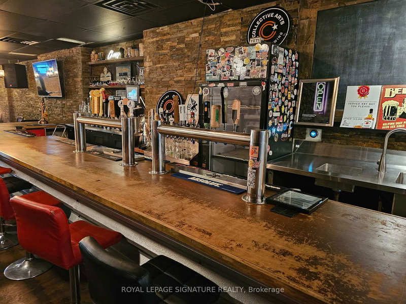 1174 Bloor St W, Toronto, M6H 1N1 | Image 3