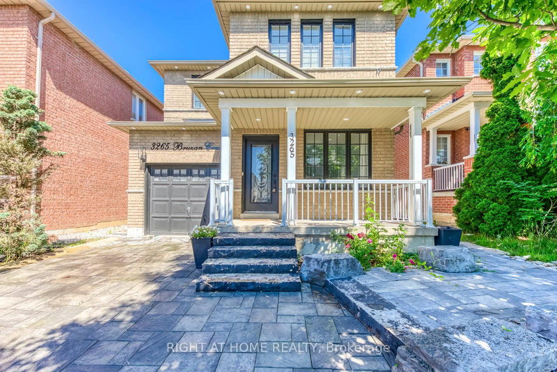 3265 Bruzan Cres, Mississauga, L5N 8E7 | Image 3