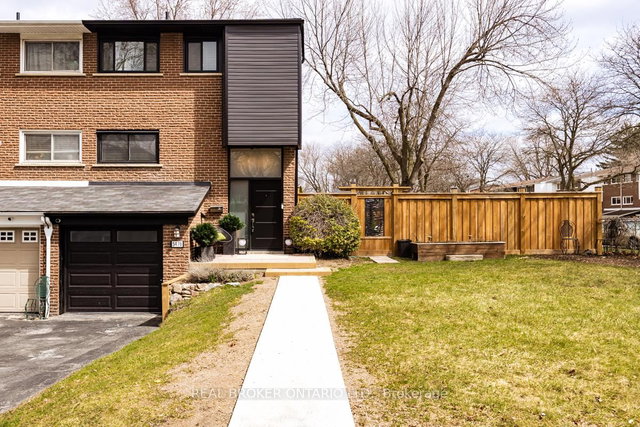 5476 Schueller Crescent