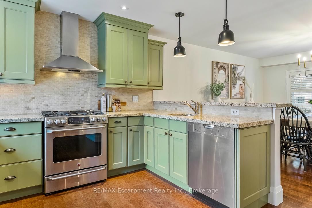 Detached House for sale at 1071 Melvin Avenue, Oakville, Ontario, L6J 2V8 - Morrison - MLS: W12967236