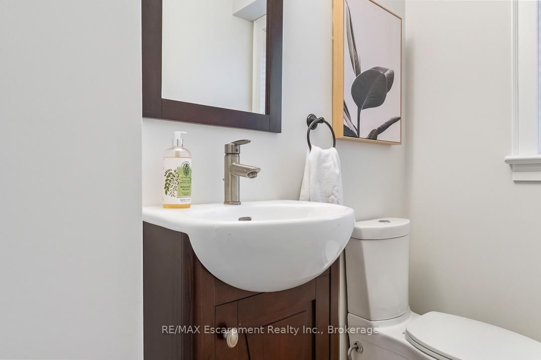 Detached House for sale at 1071 Melvin Avenue, Oakville, Ontario, L6J 2V8 - Morrison - MLS: W12967236