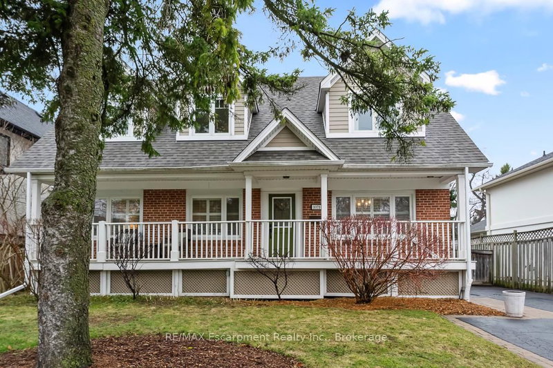 1071 Melvin Ave, Oakville, L6J 2V8 | Image 2