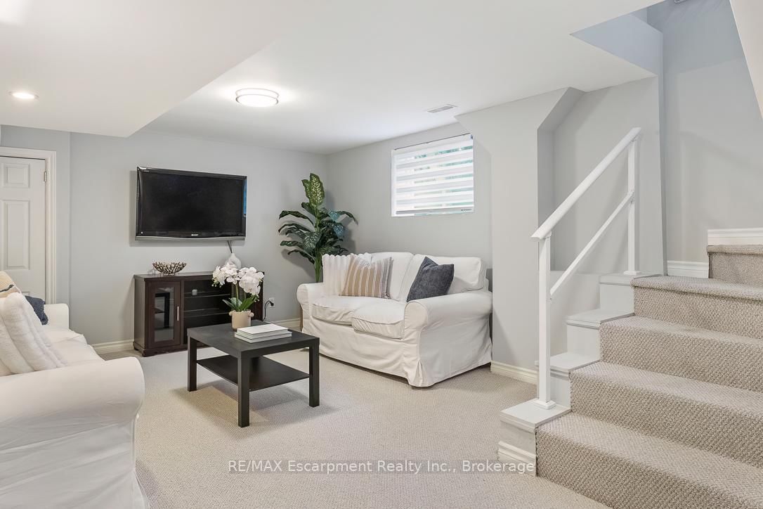 Detached House for sale at 1071 Melvin Avenue, Oakville, Ontario, L6J 2V8 - Morrison - MLS: W12967236