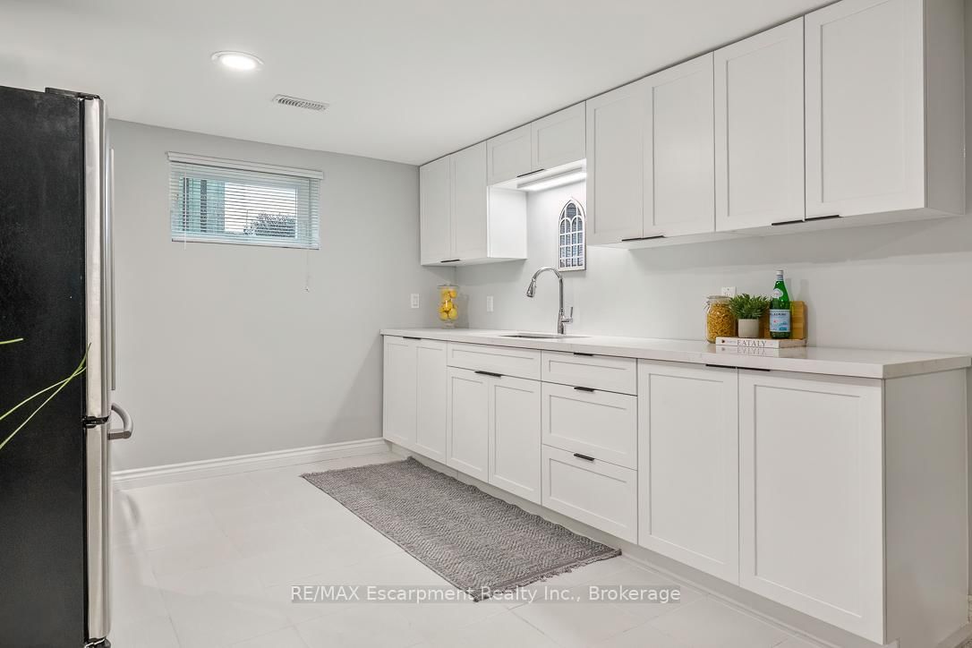 Detached House for sale at 1071 Melvin Avenue, Oakville, Ontario, L6J 2V8 - Morrison - MLS: W12967236