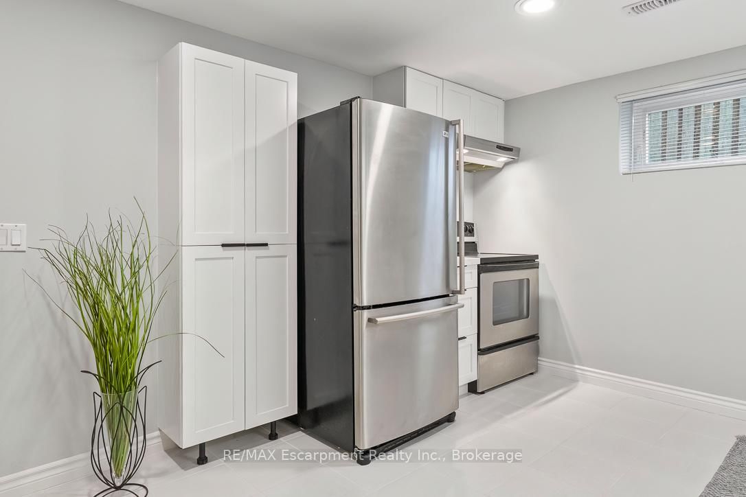 Detached House for sale at 1071 Melvin Avenue, Oakville, Ontario, L6J 2V8 - Morrison - MLS: W12967236