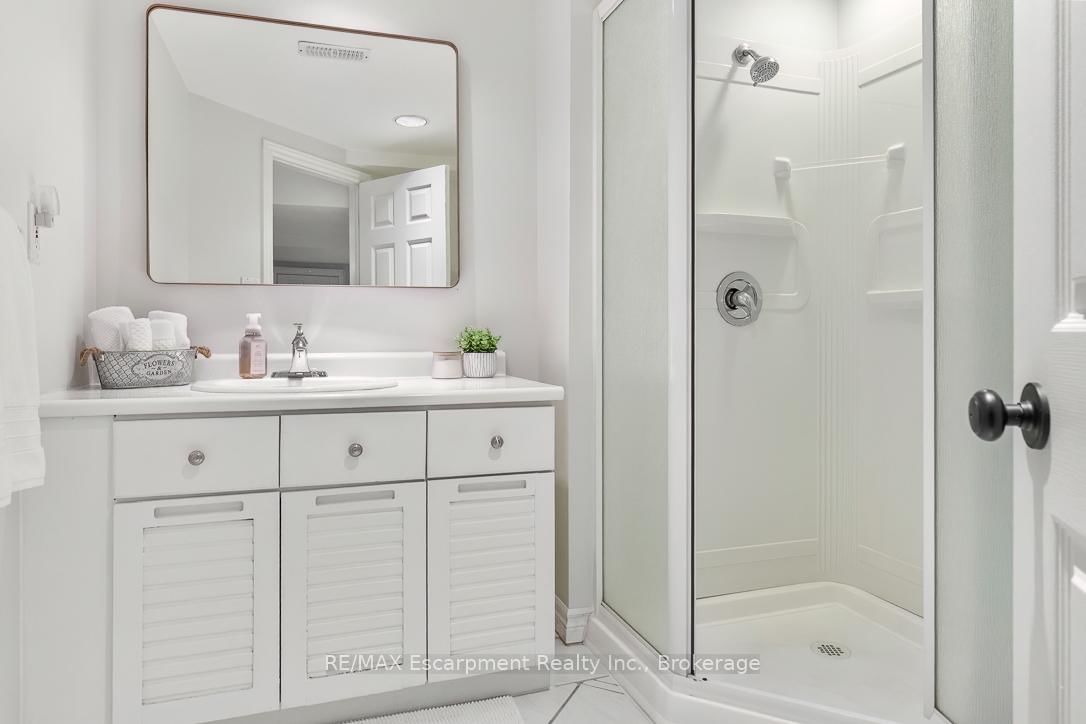 Detached House for sale at 1071 Melvin Avenue, Oakville, Ontario, L6J 2V8 - Morrison - MLS: W12967236