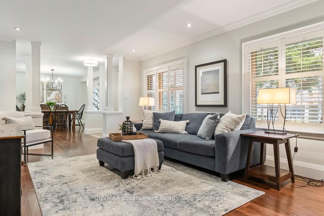 Detached House for sale at 1071 Melvin Avenue, Oakville, Ontario, L6J 2V8 - Morrison - MLS: W12967236