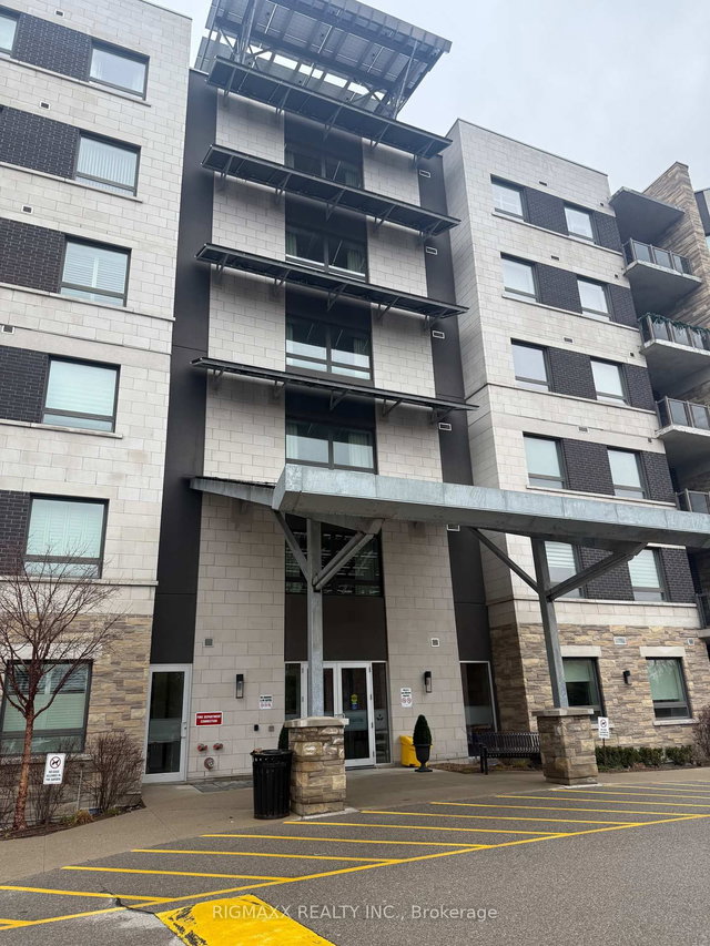 222 - 33 Whitmer Street