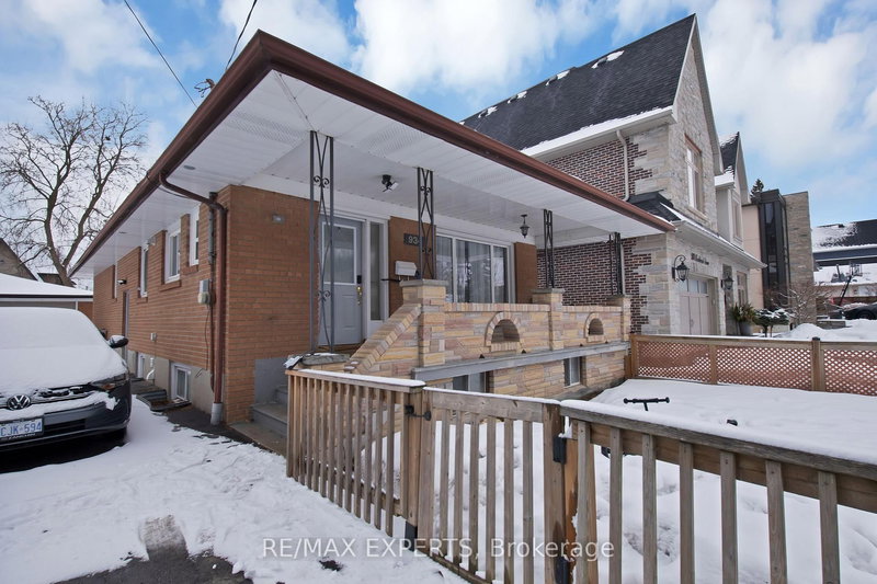 Lower - 934 Beechwood Ave, Mississauga, L5G 4E2 | Image 3