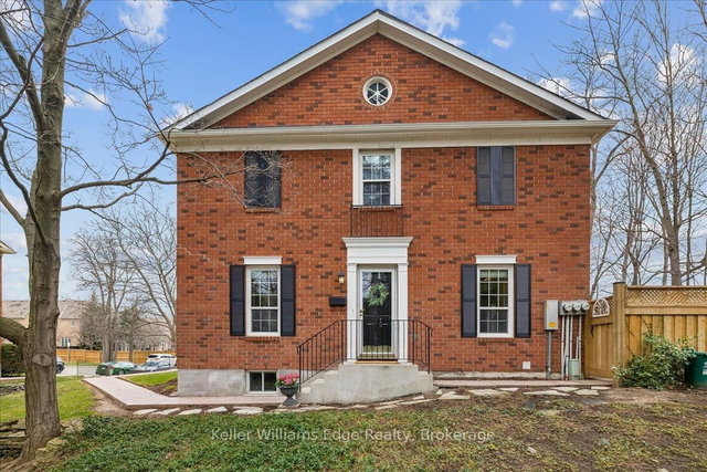 17 - 2390 Woodward Avenue