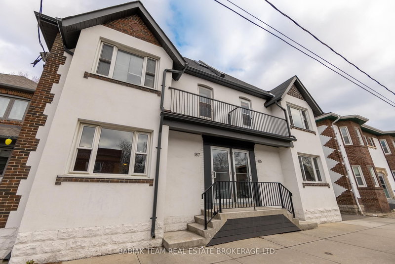 home for lease on 1-187 Jane Street