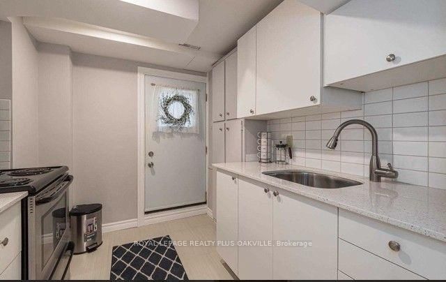 Lower - 3576 Ash Row, Mississauga, L5L 1K4 | Image 3