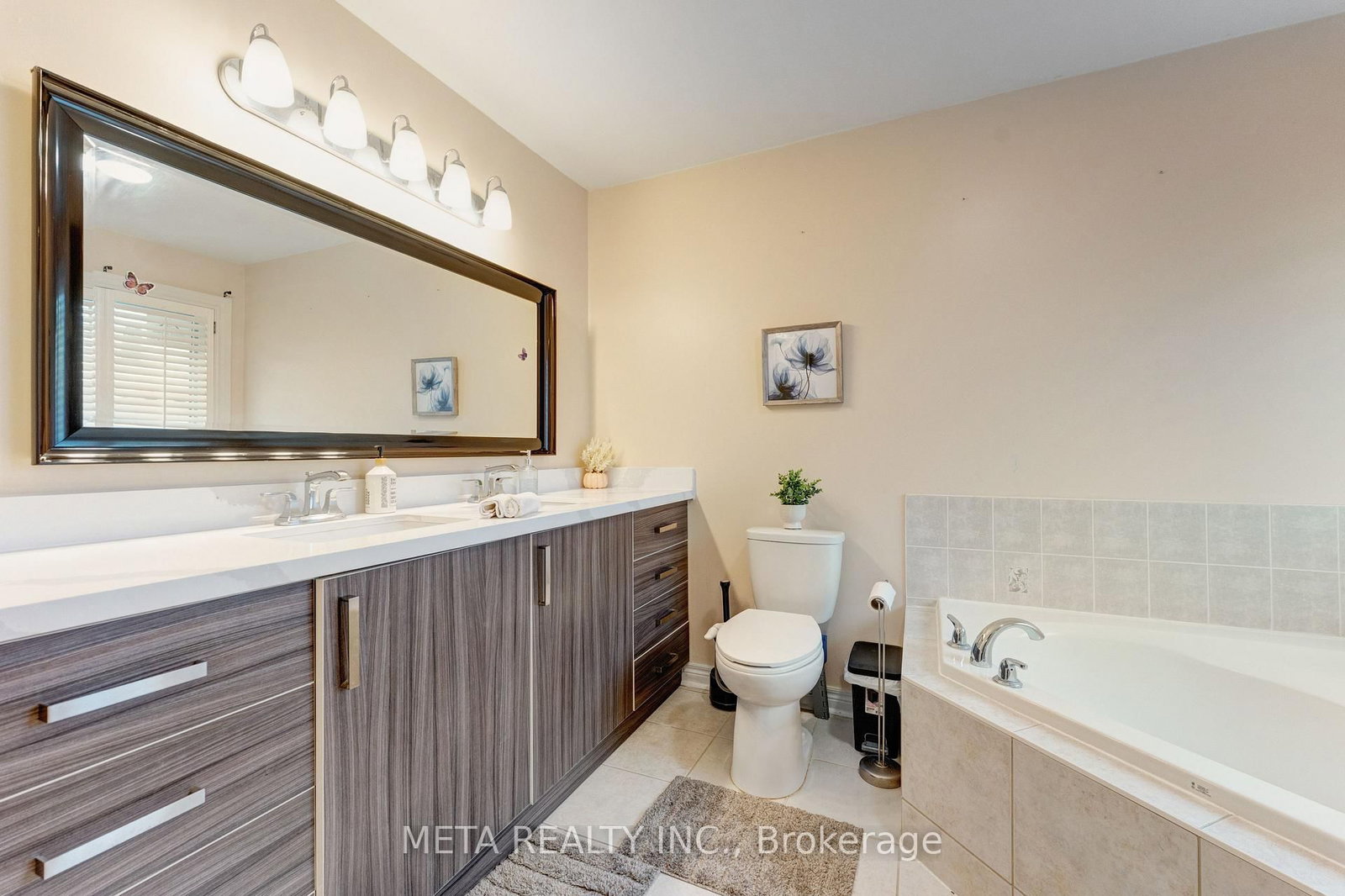 Detached House for sale at 30 Krakow Street, Brampton, Ontario, L6Y 0K7 - Bram West - MLS: W12967482