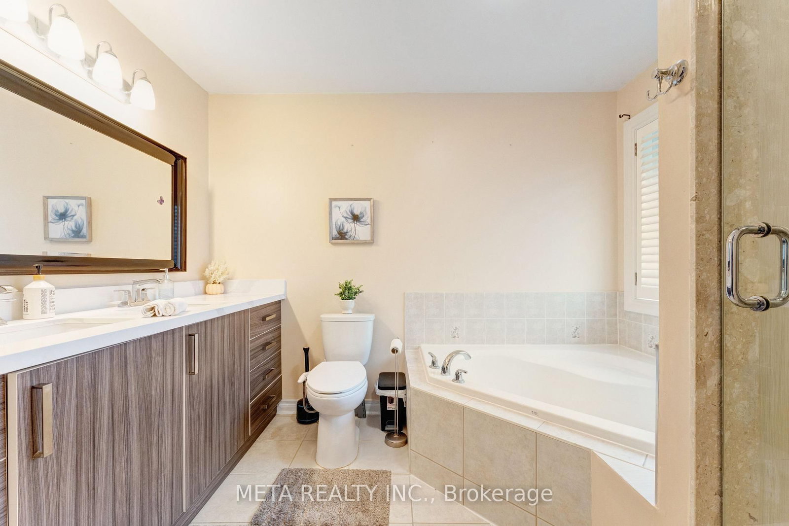 Detached House for sale at 30 Krakow Street, Brampton, Ontario, L6Y 0K7 - Bram West - MLS: W12967482