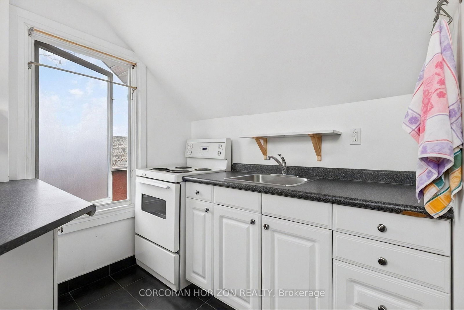 256 Keele Street - Photo 17