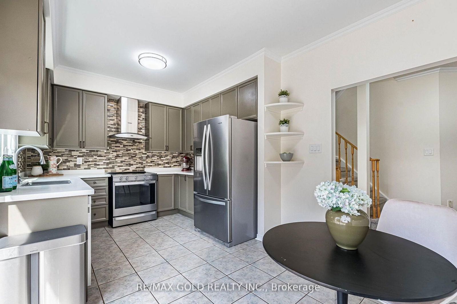 Detached House for sale at 26 Waterdale Road, Brampton, Ontario, L7A 1S3 - Fletcher's Meadow - MLS: W12967594