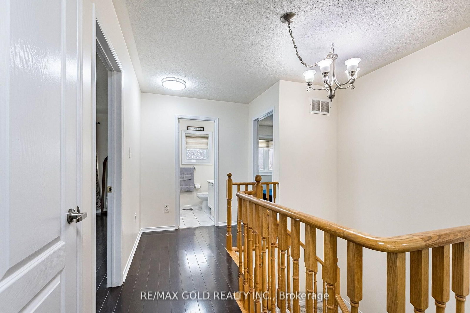 Detached House for sale at 26 Waterdale Road, Brampton, Ontario, L7A 1S3 - Fletcher's Meadow - MLS: W12967594