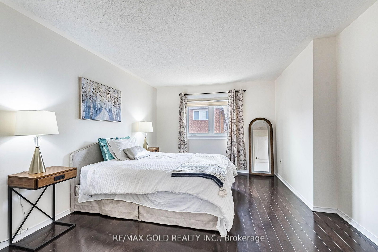 Detached House for sale at 26 Waterdale Road, Brampton, Ontario, L7A 1S3 - Fletcher's Meadow - MLS: W12967594