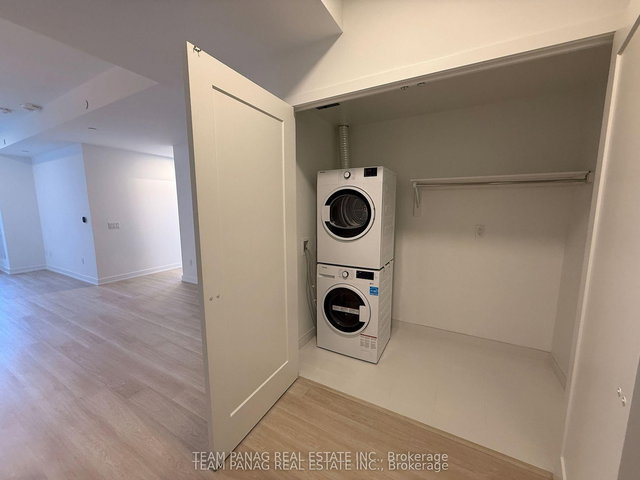 302 - 5105 Hurontario Street